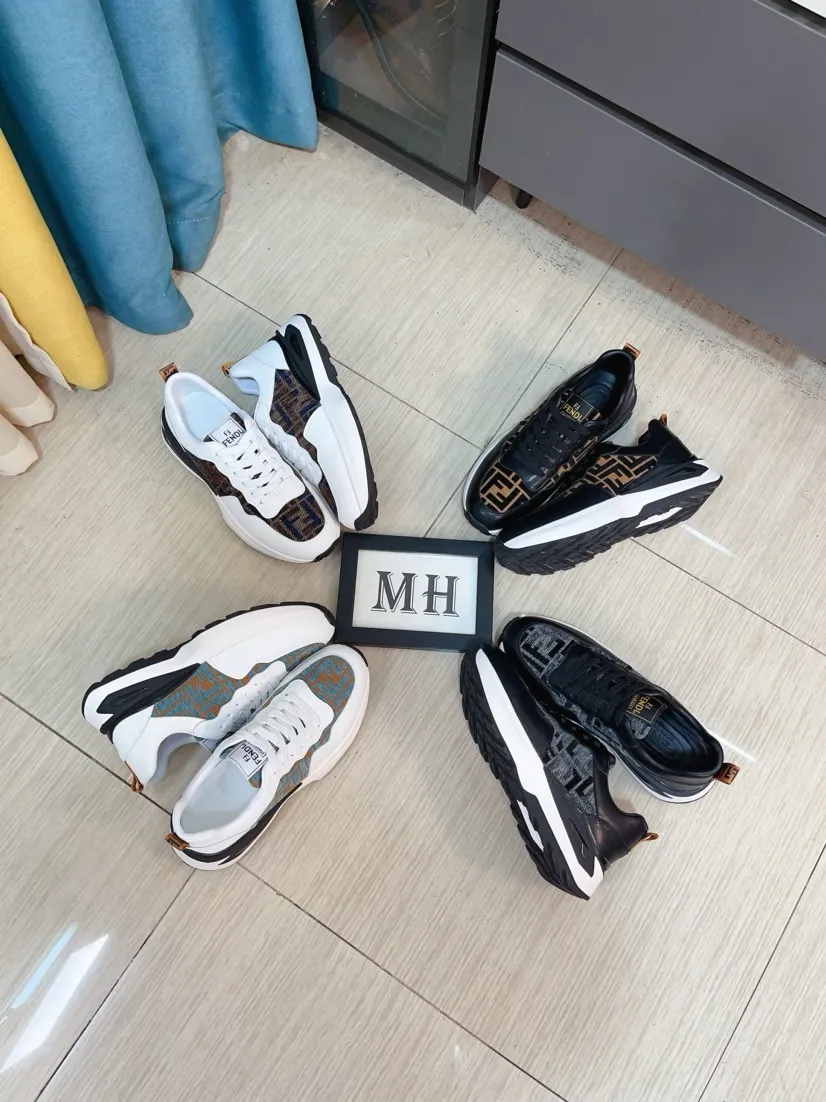 Factory price 458🌹🌹[fendi] Fendi classic and comfortable men, this complex sneaker is made of soft calfskin➕genuine leather lining➕original ultra-light rubber material rough outsole. This unique light and thin style is suitable for the casual and exquisite sensibility of this season. It is comfortable and natural on the feet. It is an everyday style for casual travel in autumn and winter! 38/44